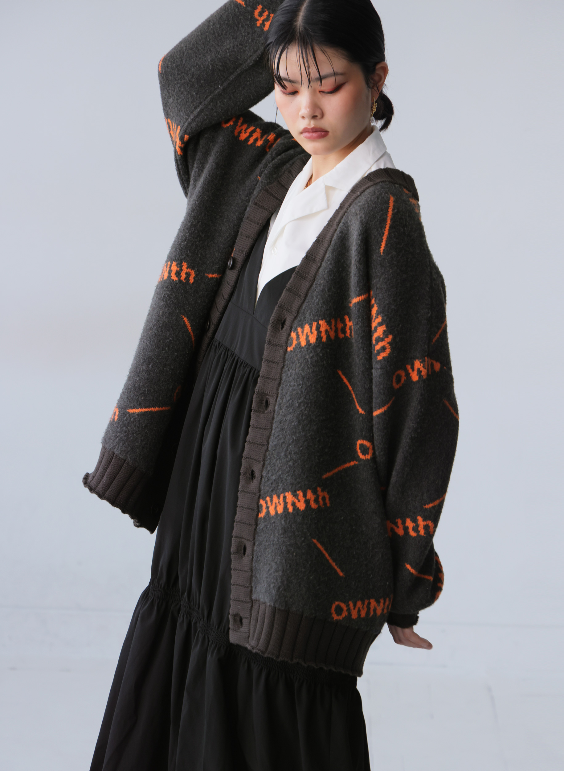 owt-0081-darkgray-4