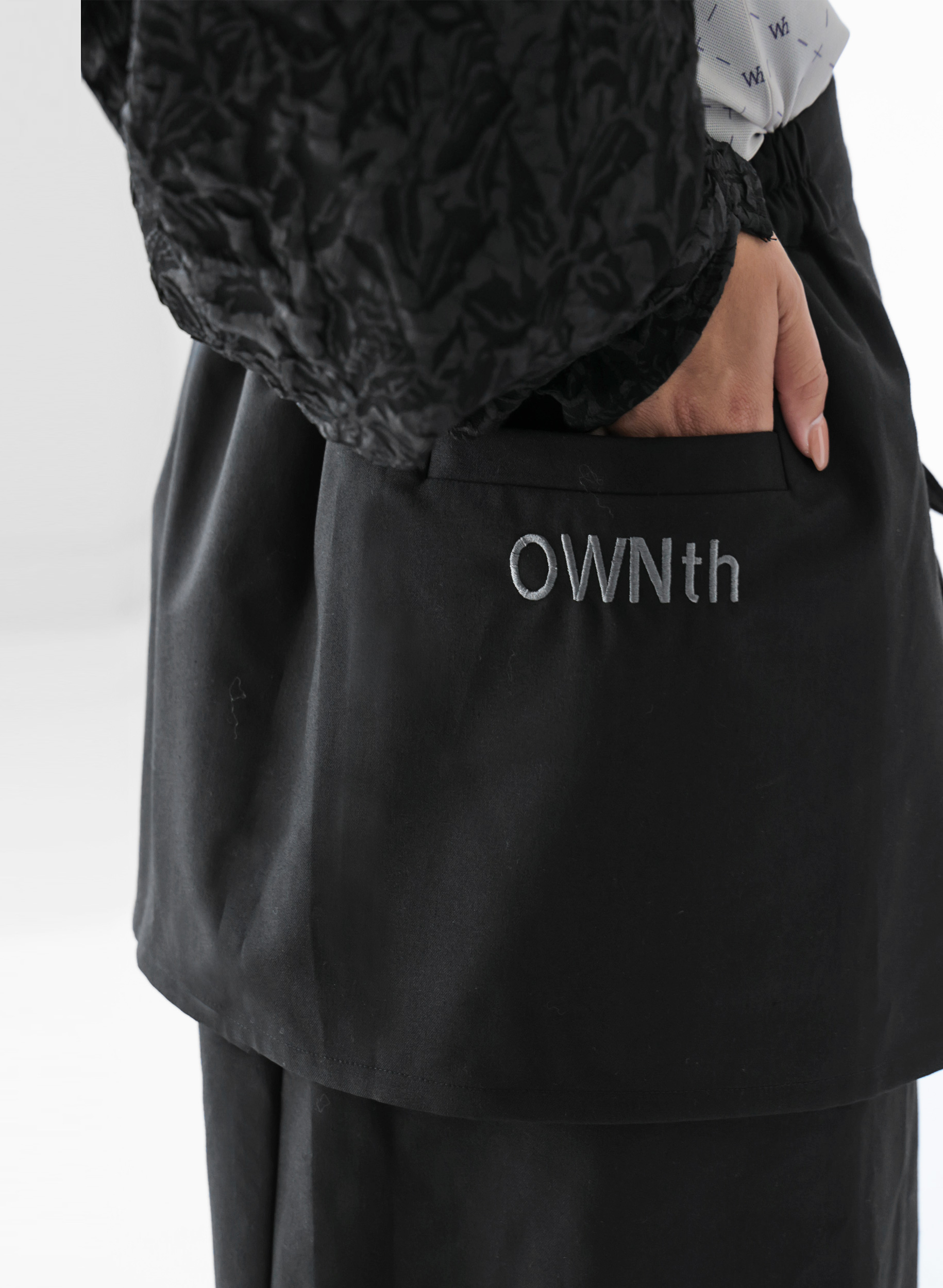 owt-5028-black-4